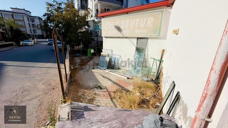 Seferihisar'da Cadde Üzerinde Kiralık Dükkan - 14