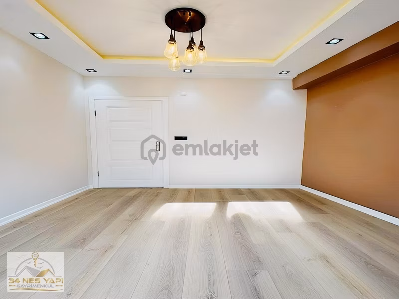 Metrobüse Yakın Tek Daire Üzeri Lüx Arakat 2+1 Satılık Daire!!! - 24