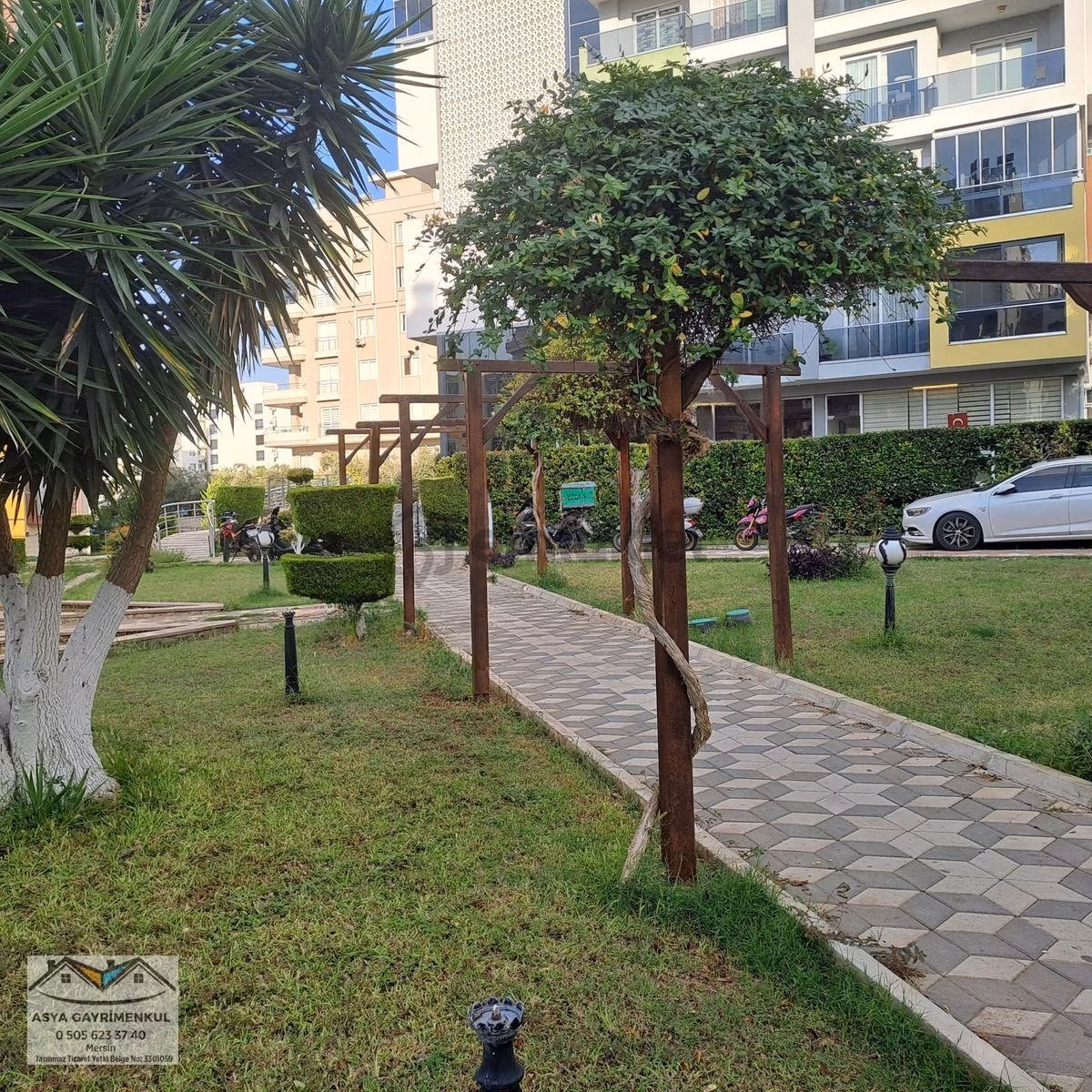 Asya' Dan Ünüversite Caddesi Eşyalı Kiralık Havuzlu - 2