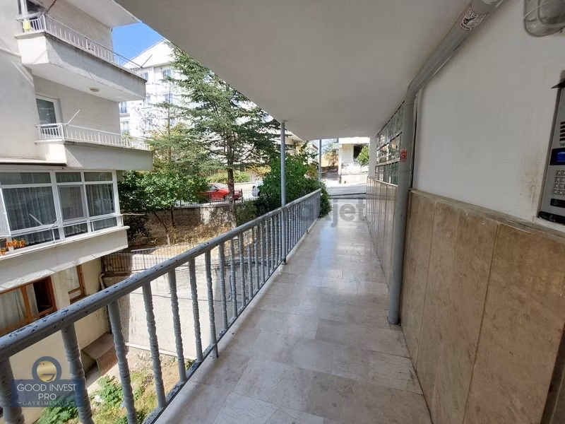 Etimesgut İstasyon Mah. Ara Kat Bakımlı Satılık 3+1 Daire - 3