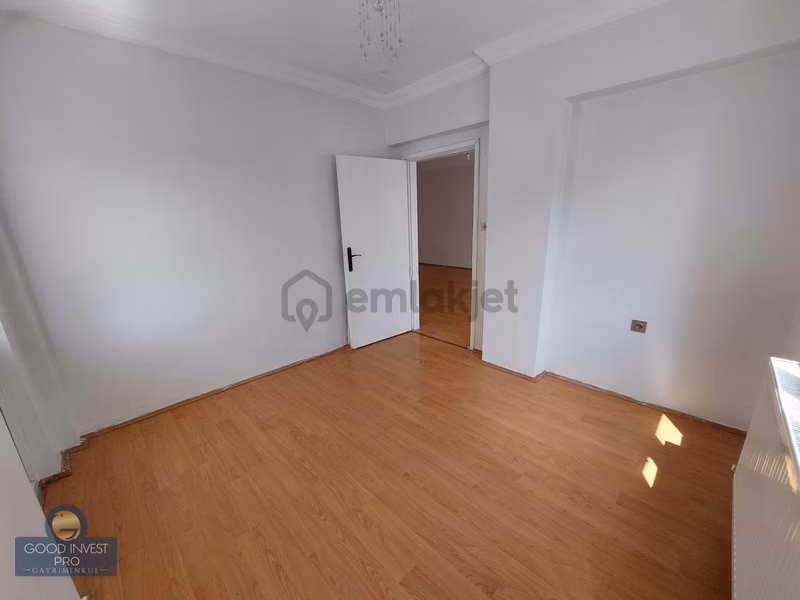 Etimesgut İstasyon Mah. Ara Kat Bakımlı Satılık 3+1 Daire - 13