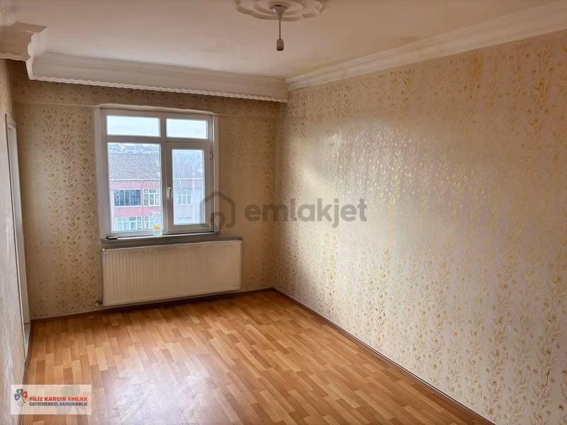 Bağcılar Yıldıztepe'de Kiralık 2+1 Daire (100m² Net) - 6