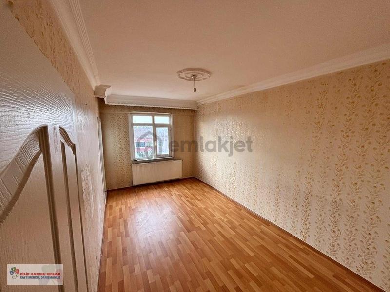 Bağcılar Yıldıztepe'de Kiralık 2+1 Daire (100m² Net) - 24