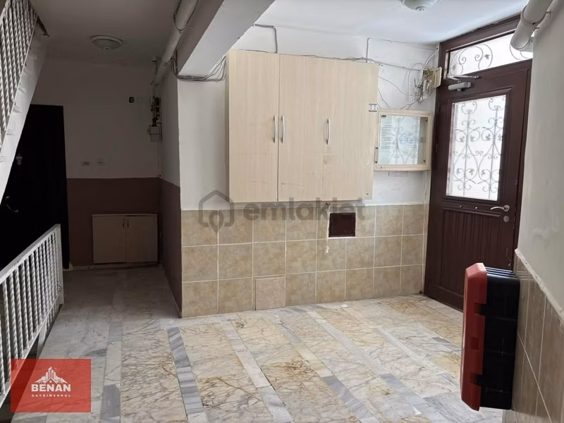 Acil Çınarcık Çamlıkta Satılık Yüksek Giriş 2+1 Doğalgazlı Daire - 8