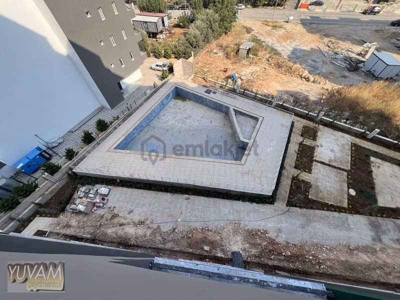 Yuvam'dan Tömükte Satılık Havuzlu Sitede 1+1 - 7