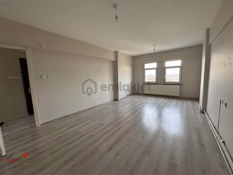 Murat Emlak'tan Kiralık 5.kat 2+1 Balkonlu Cadde Üstü Daire - 5