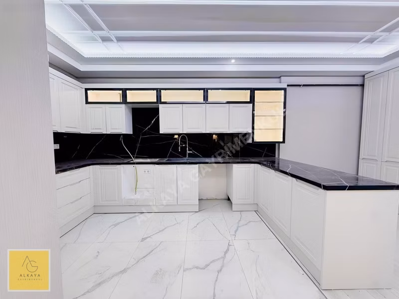Suadiye'de Marmaray Yakını Satılık 2+1 Sıfır Daire,ara Kat, 80m² - 15