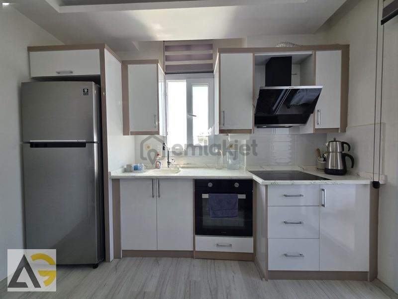 Auradan Üniversite Caddesinde Eşyalı Kiralık 1+1 Daire - 5