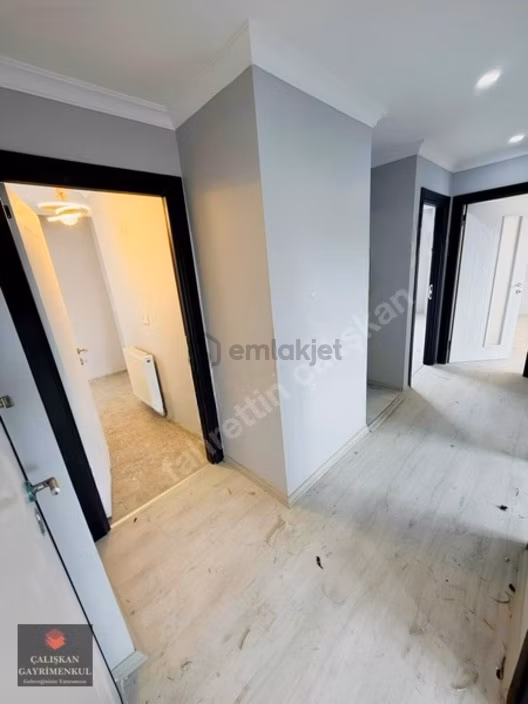 Arnavutköy'de Satılık 3+1 110 Metre 2.kat Daire Kat Mülkiyetli - 7