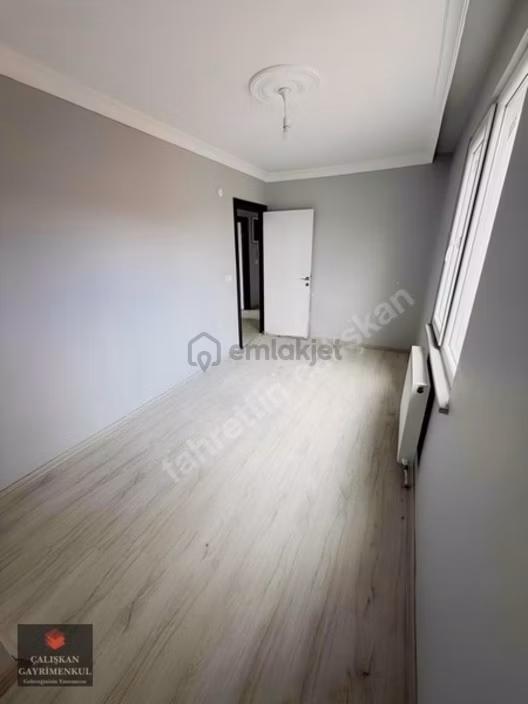 Arnavutköy'de Satılık 3+1 110 Metre 2.kat Daire Kat Mülkiyetli - 13