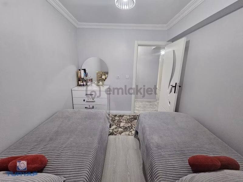 Aydın Caddesinde 160 M² Lüks 3+1 Çift Balkon&asansör Satılık - 2