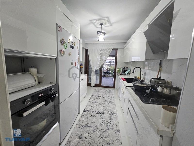 Aydın Caddesinde 160 M² Lüks 3+1 Çift Balkon&asansör Satılık - 3