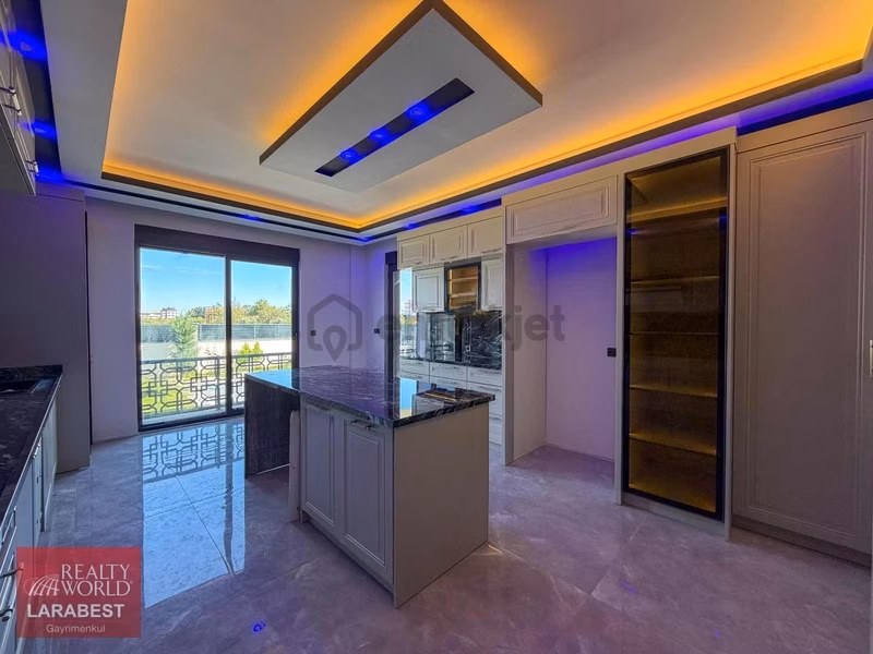 Döşemealtında Tam Müstakil Parselde Özel Havuzlu Sıfır Villa - 13