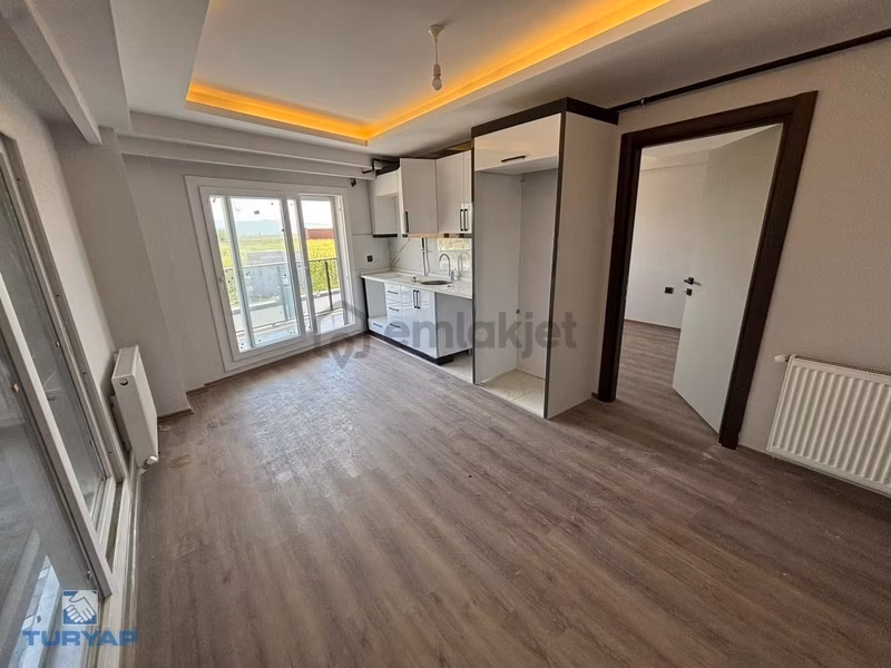 Turyaptan Pancar Da İzban Durağa 2 Safede 1+1 Kiralık Daire