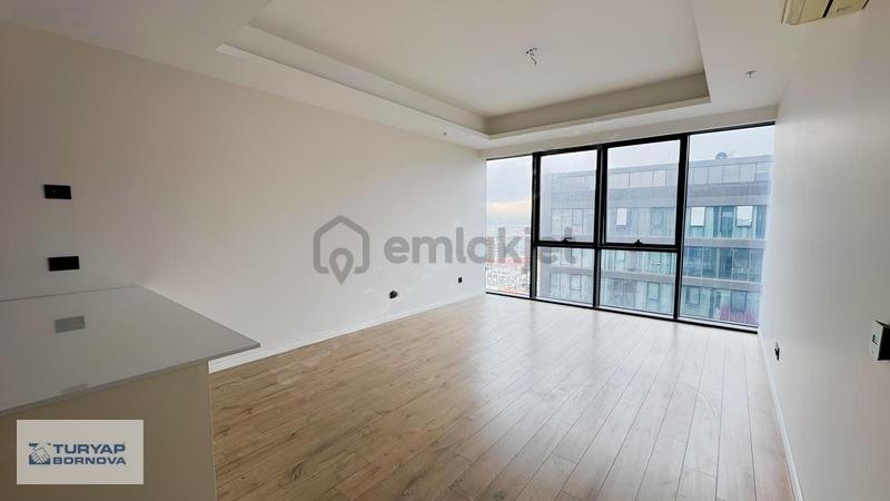 Double Diamond'da Deniz Manzaralı Satılık 2+1 Daire - 3