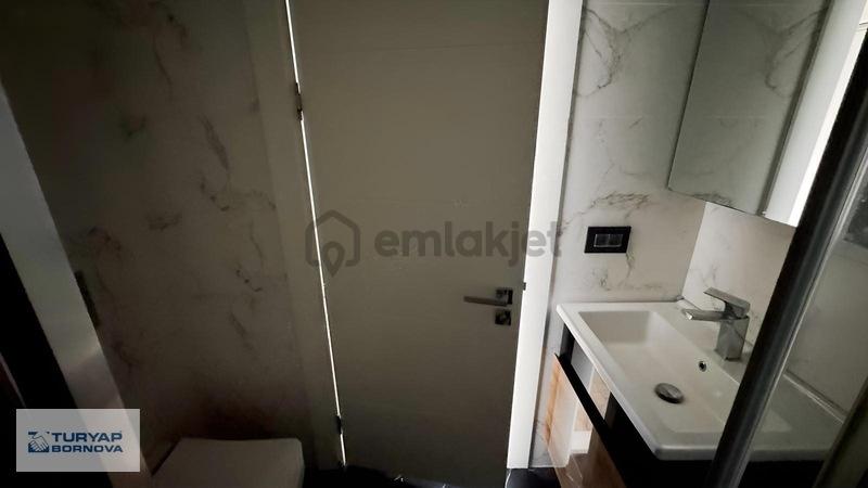 Double Diamond'da Deniz Manzaralı Satılık 2+1 Daire - 18