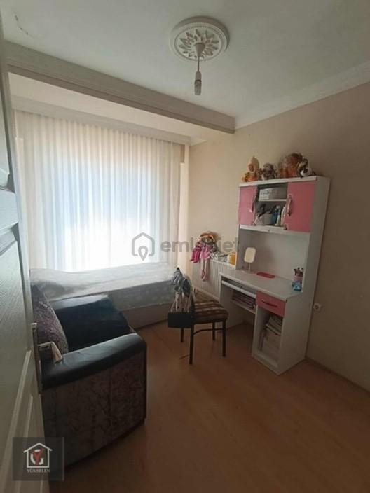 Torbalı Mahallesinde 3+1 120 M2 Ara Kat İzban Yakını - 10