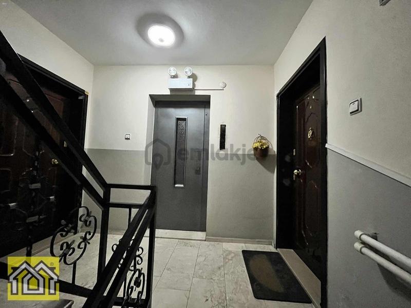 Agora Avm Karşısı Site İçinde Otoparklı - 175 M2 3+1 - 28