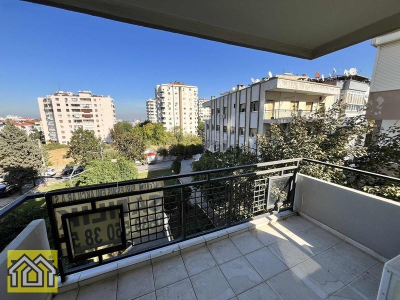 Agora Avm Karşısı Site İçinde Otoparklı - 175 M2 3+1