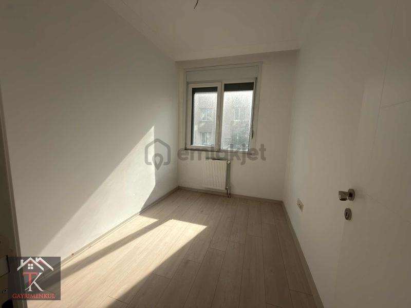 Feneryolunda Satılık 2+1 Daire 65m² Net, Boş, Merkezi Konum - 10