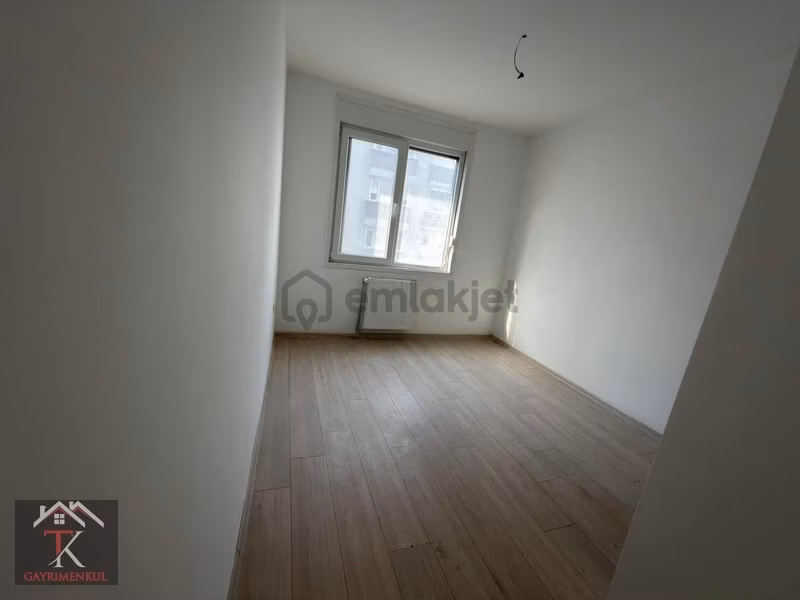Feneryolunda Satılık 2+1 Daire 65m² Net, Boş, Merkezi Konum - 8