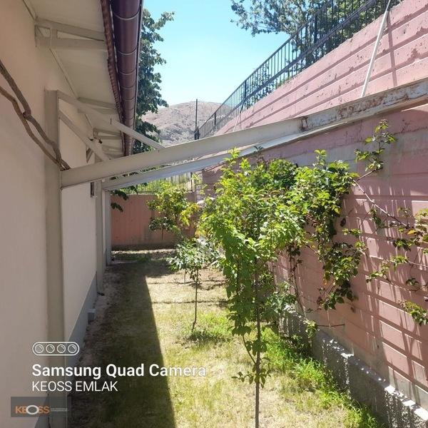 Meram Derede Doga Harıkası Satılık Bahçe Evi - 24