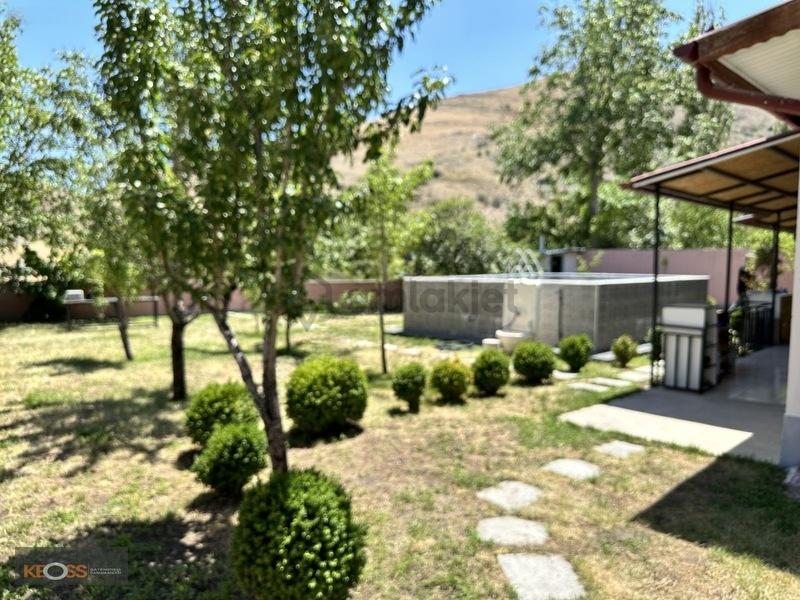 Meram Derede Doga Harıkası Satılık Bahçe Evi - 2