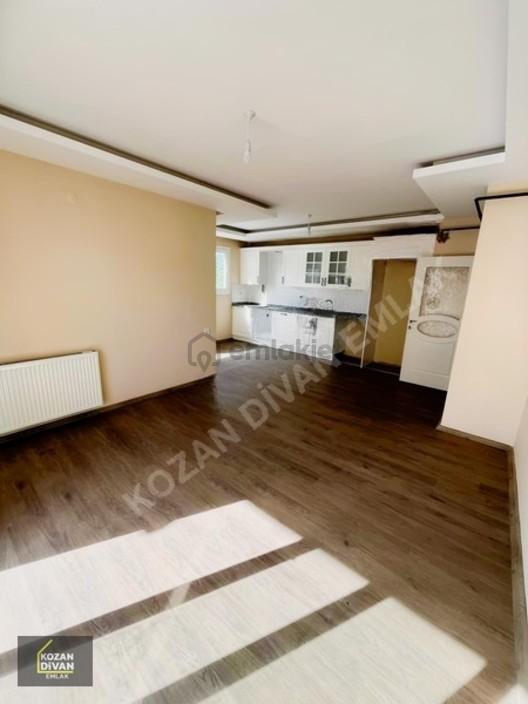 Kozan Divan Emlak'tan Üniversiteye Komşu Kiralık 4+1 - 4
