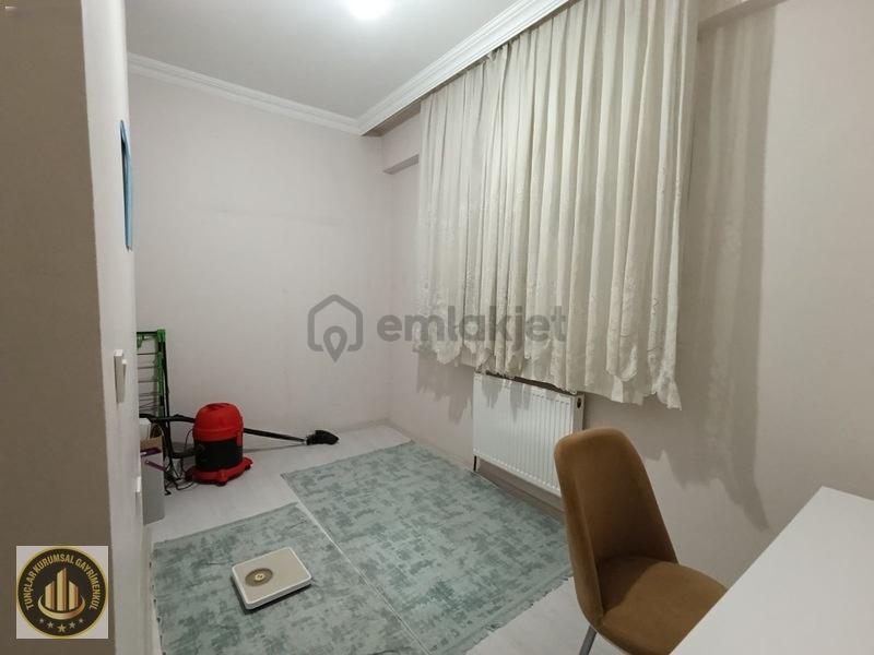 Ofis Askerlik Şubesi Civarında 2+1 Eşyalı Satılık Daire - 18