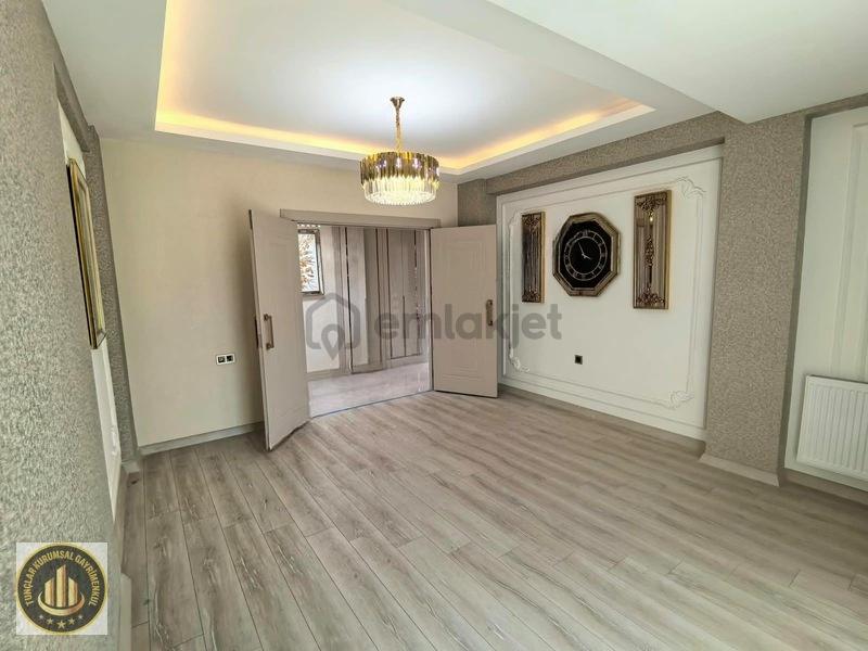Bağcılar'da Ultra Lüks Kiralık Daire - 8