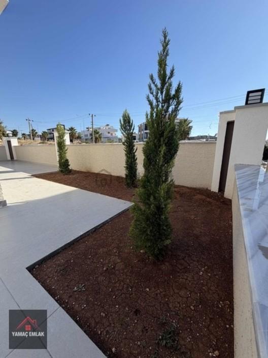Didim'de Satılık Deniz Manzaralı Alt Kat Yatak Odalı Villa - 4