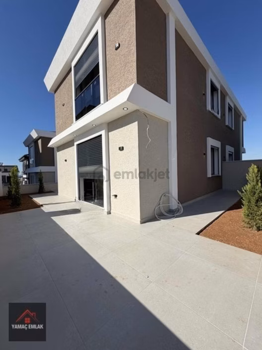 Didim'de Satılık Deniz Manzaralı Alt Kat Yatak Odalı Villa - 3