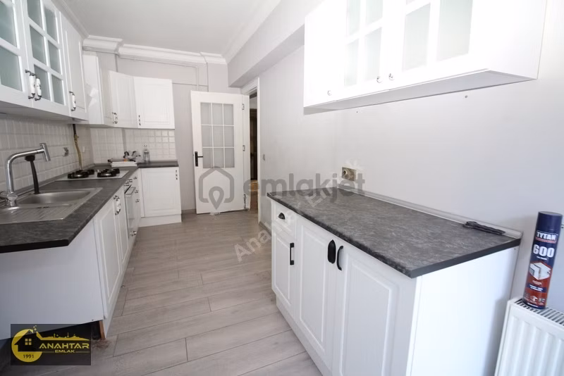 Vatanda Genç Bina, Bakımlı, Arakat 3+1 Daire Otoparklı - 29