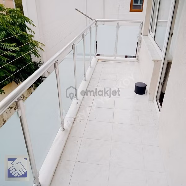 Yeniköy De Kiralık 2+1*sahil*manzara* - 16