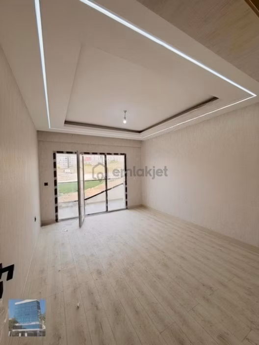 Göl Ve Şehir Manzaralı 4+1 Daire - 11