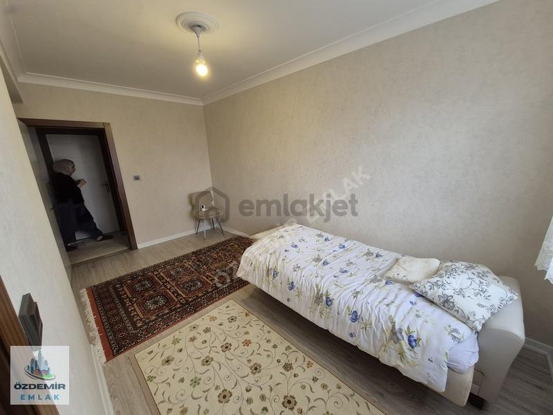 İki Aile Tek Daire:çift Girişli Ufuk Manzaralı Dev Teraslı 5+1!! - 34