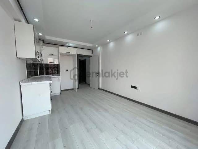 Özgün'den Şirintepe Mahallesi Mükemmel Konumda 1+1 Daire - 5
