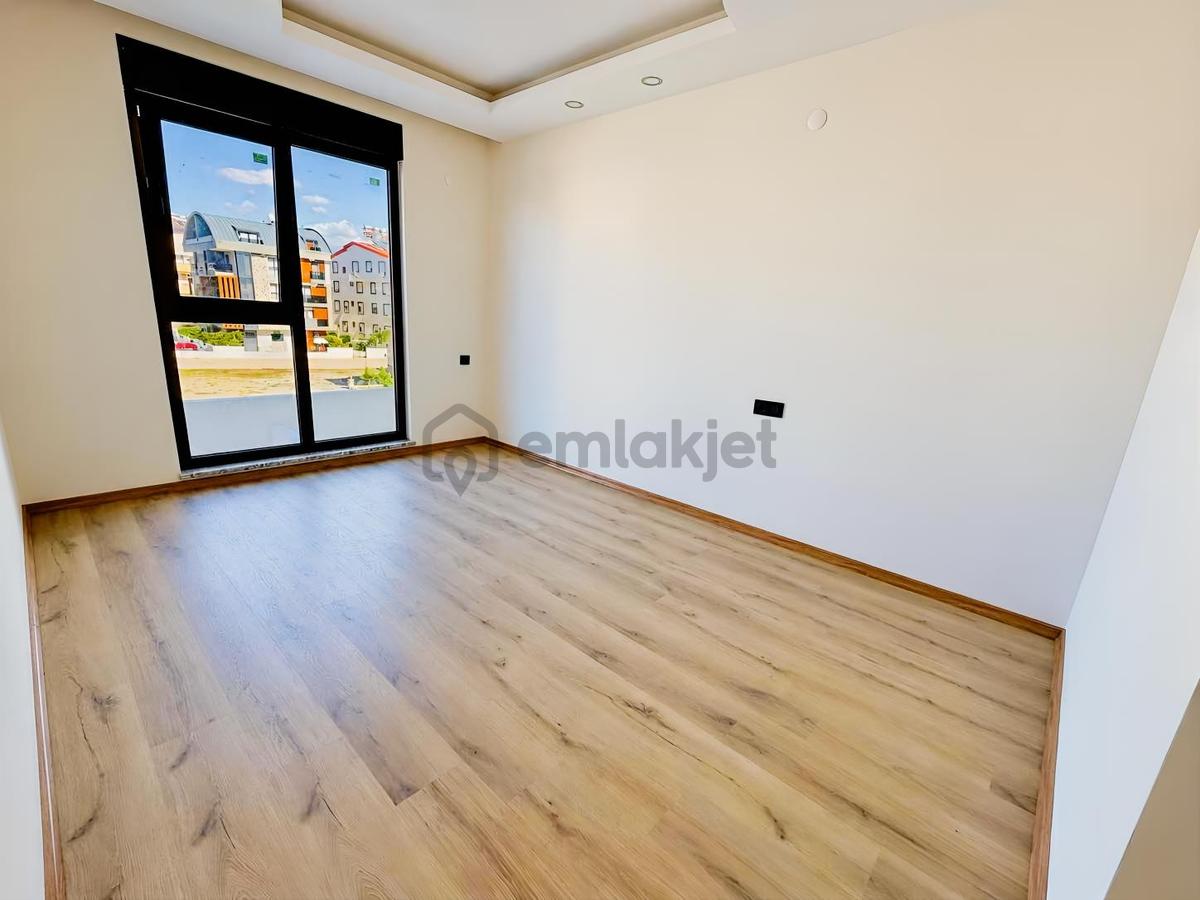 Pazarcı Mahallesi Aktiviteli 2+1 Satılık Daire - 9