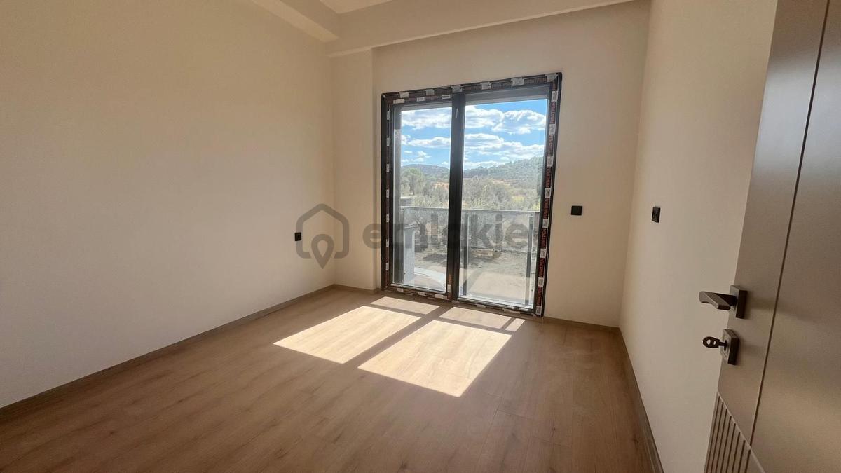 Balkonundan Deniz Manzaralı 3+1 Net 125m2 - 3