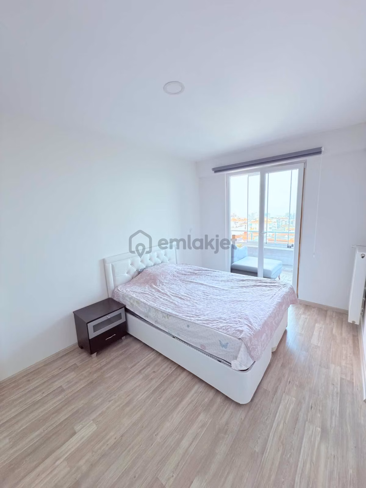 Deniz Manzaralı 1+1 Kiralık Daire - 12