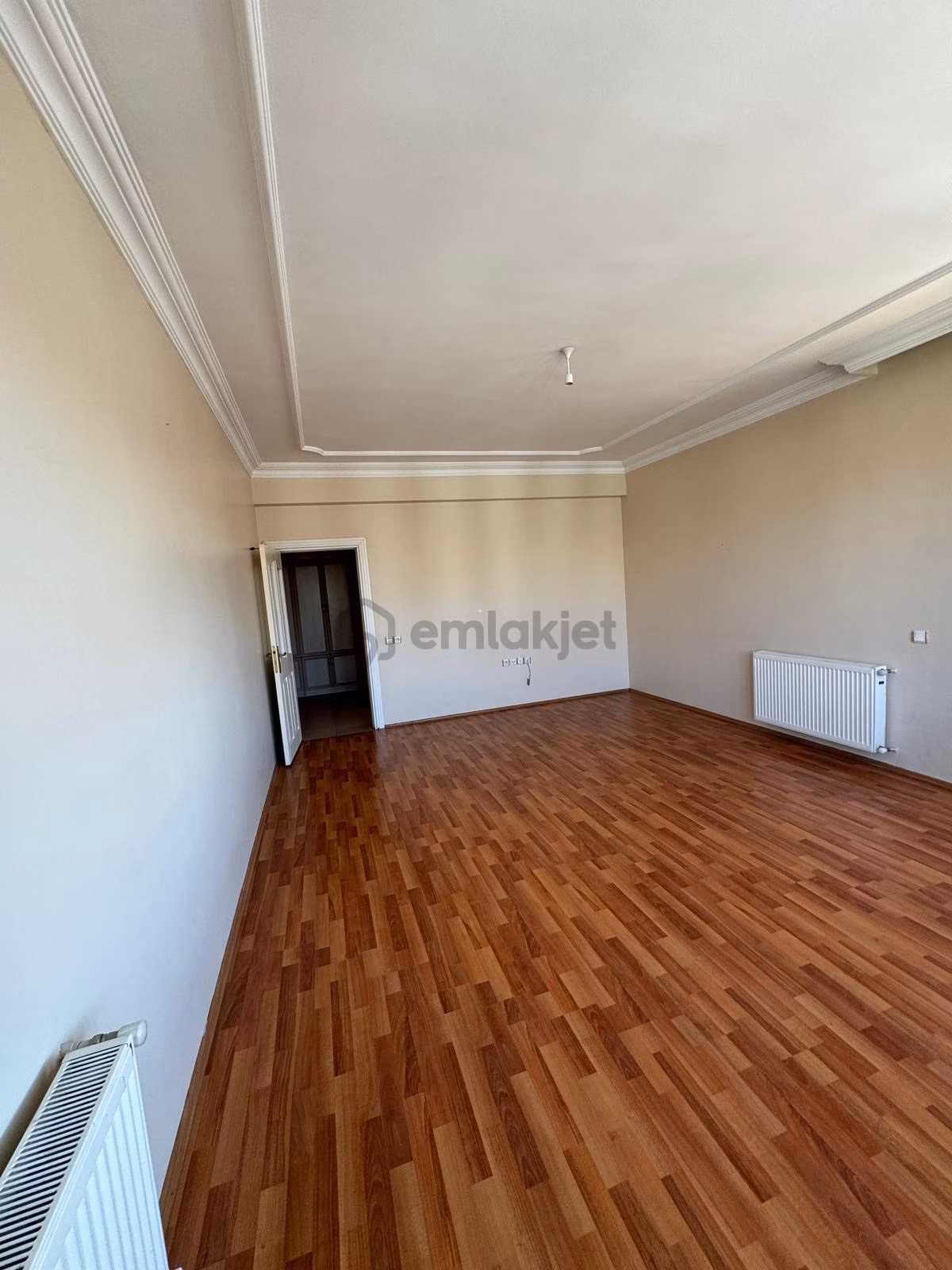 Harika Konumda Geniş 3+1 Kiralık Daire - 4