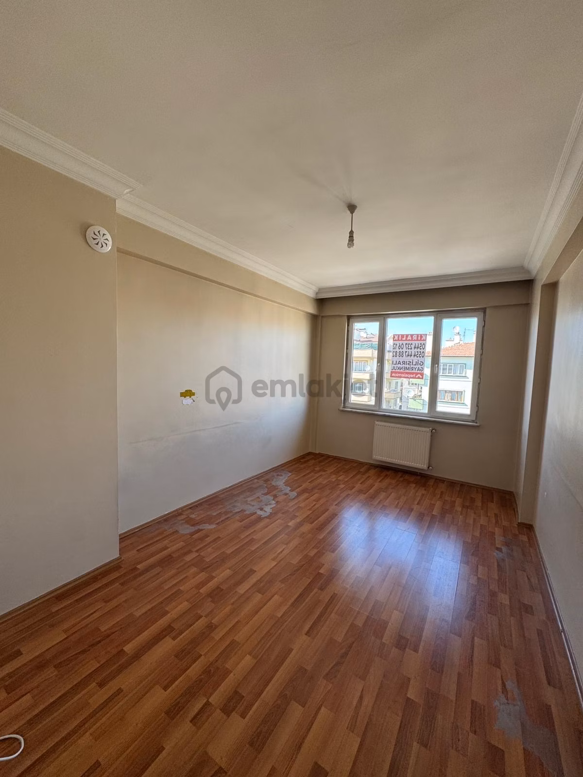 Harika Konumda Geniş 3+1 Kiralık Daire - 12