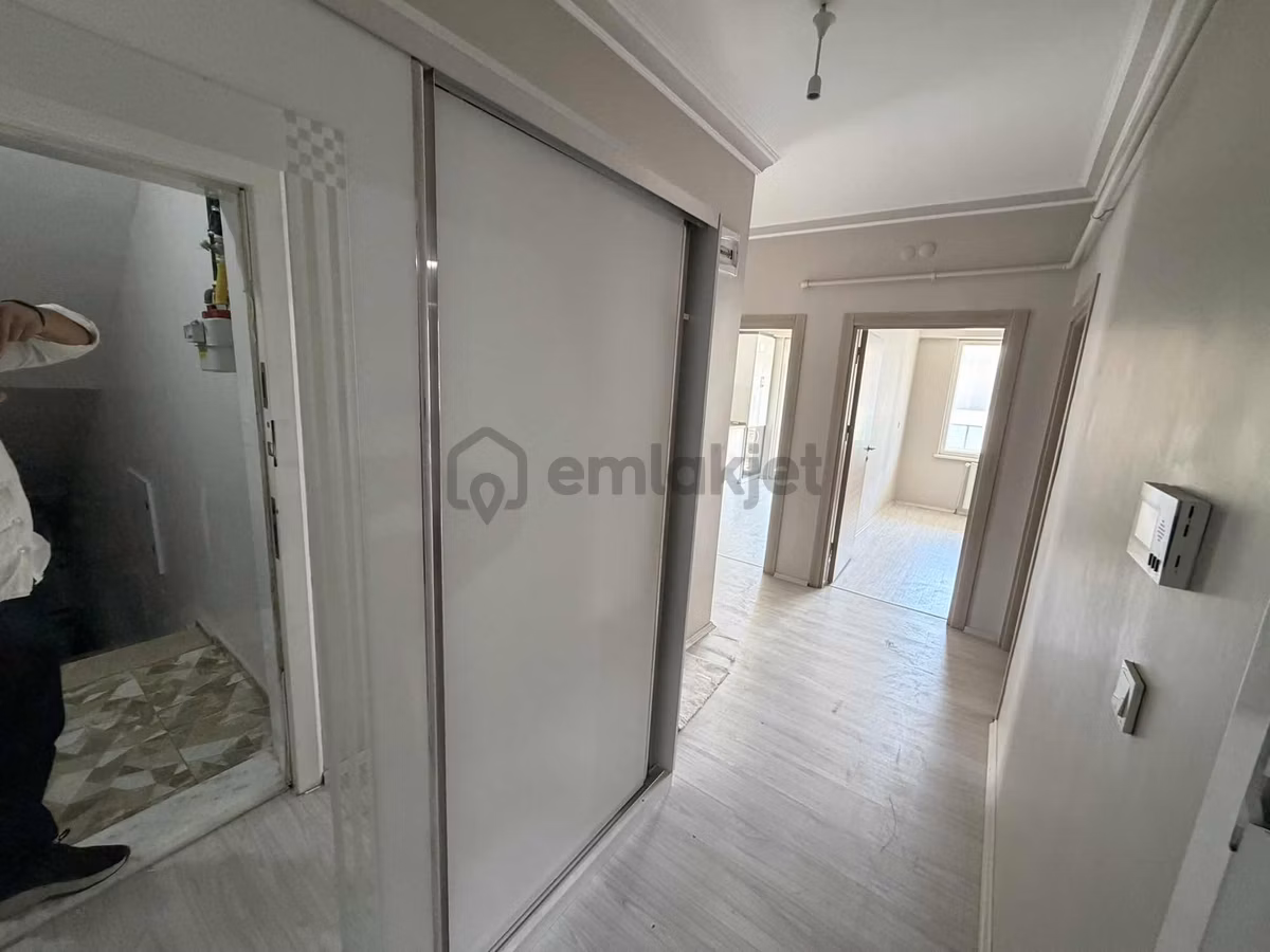 Ulubatlı Hasan Mh 3+1 135 M2 Kıralık Daıre - 3