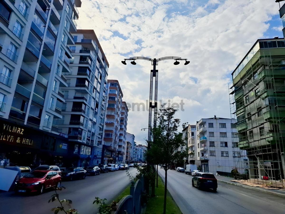 Yomra Cadde Üzerinde Kiralık İşyeri - 18