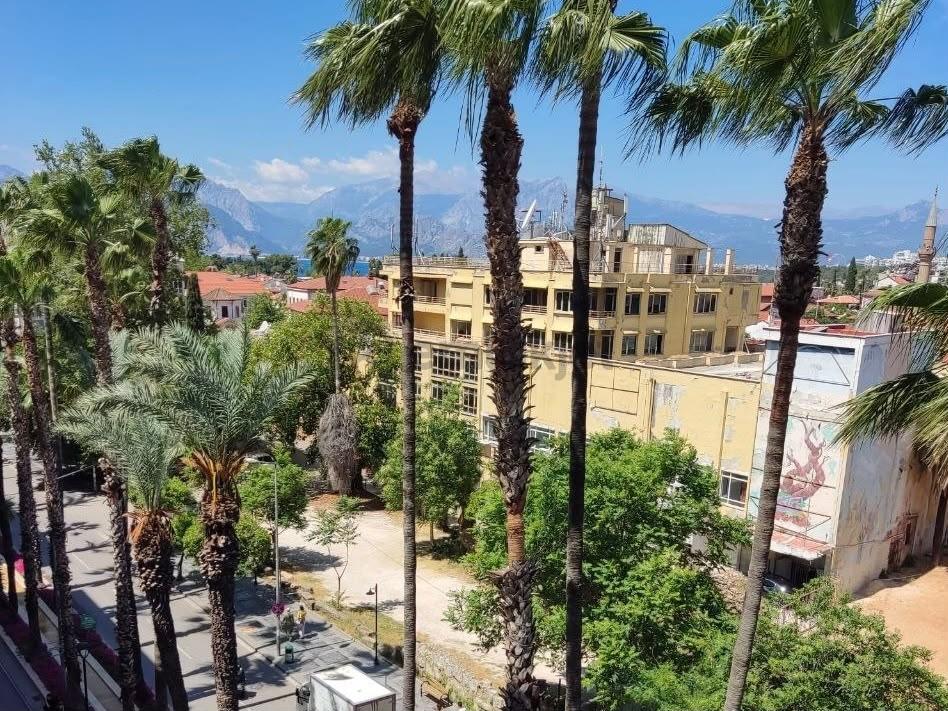 Muratpaşada Emsalsiz Genişlikte 4+1 Kiralık Daire! - 22