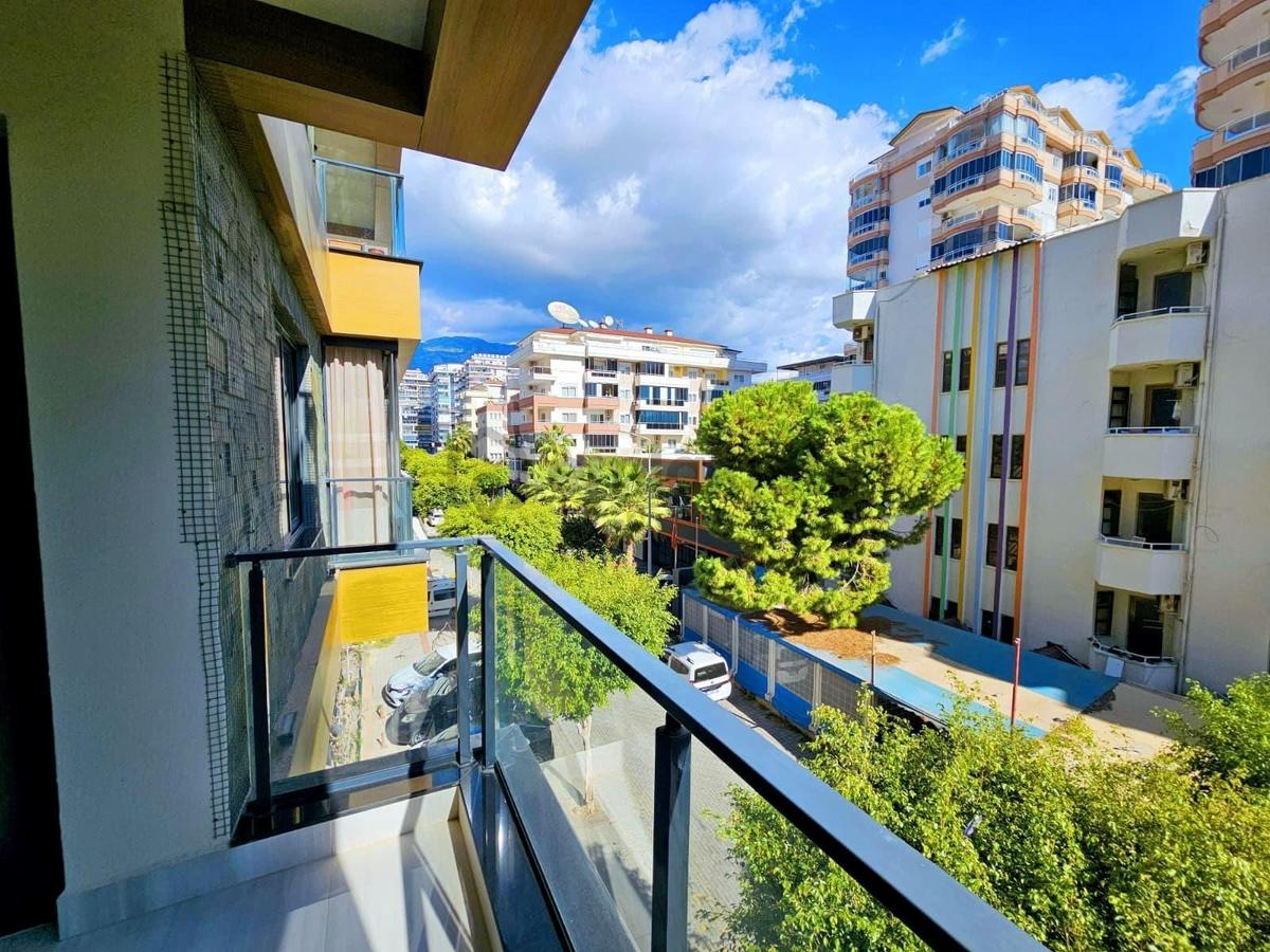 Alanya Mahmutlarda Denize 140 M Merkezi Konumda 1+1 Satılık Daire - 8