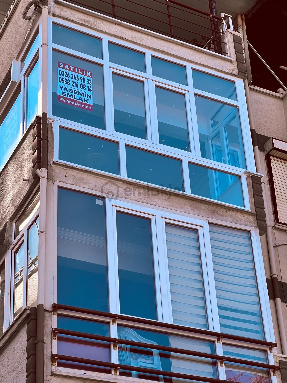 Yasemin Emlaktan Taşliman Mahallesi Denize Sifir 1+1 Daire