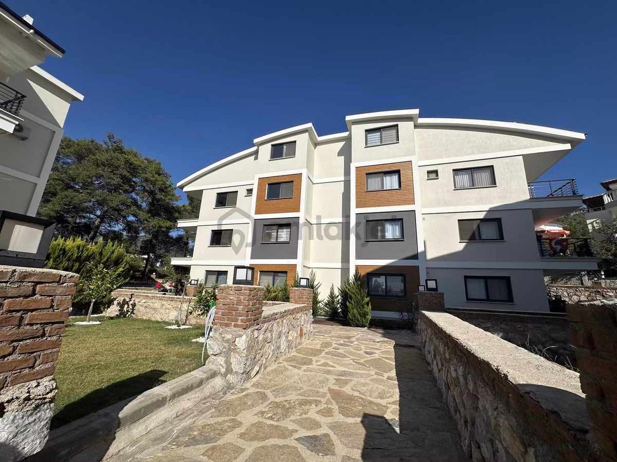 Didim Akbükte Havuzlu Sitede Bahçe Katı Geniş 2+1 Daire - 18