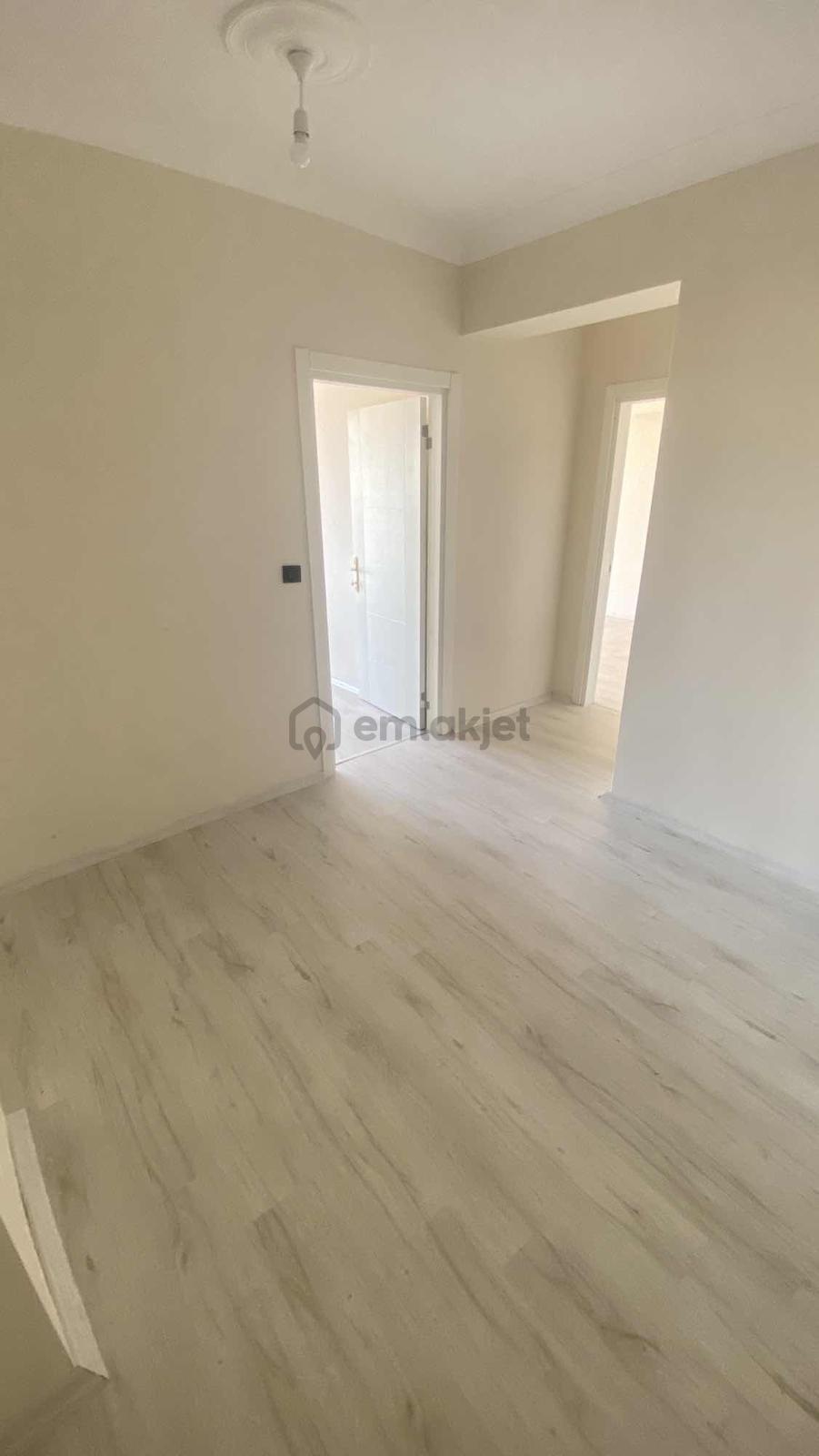 Kalafat Yolu Satılık Geniş 1+1 Daire - 3