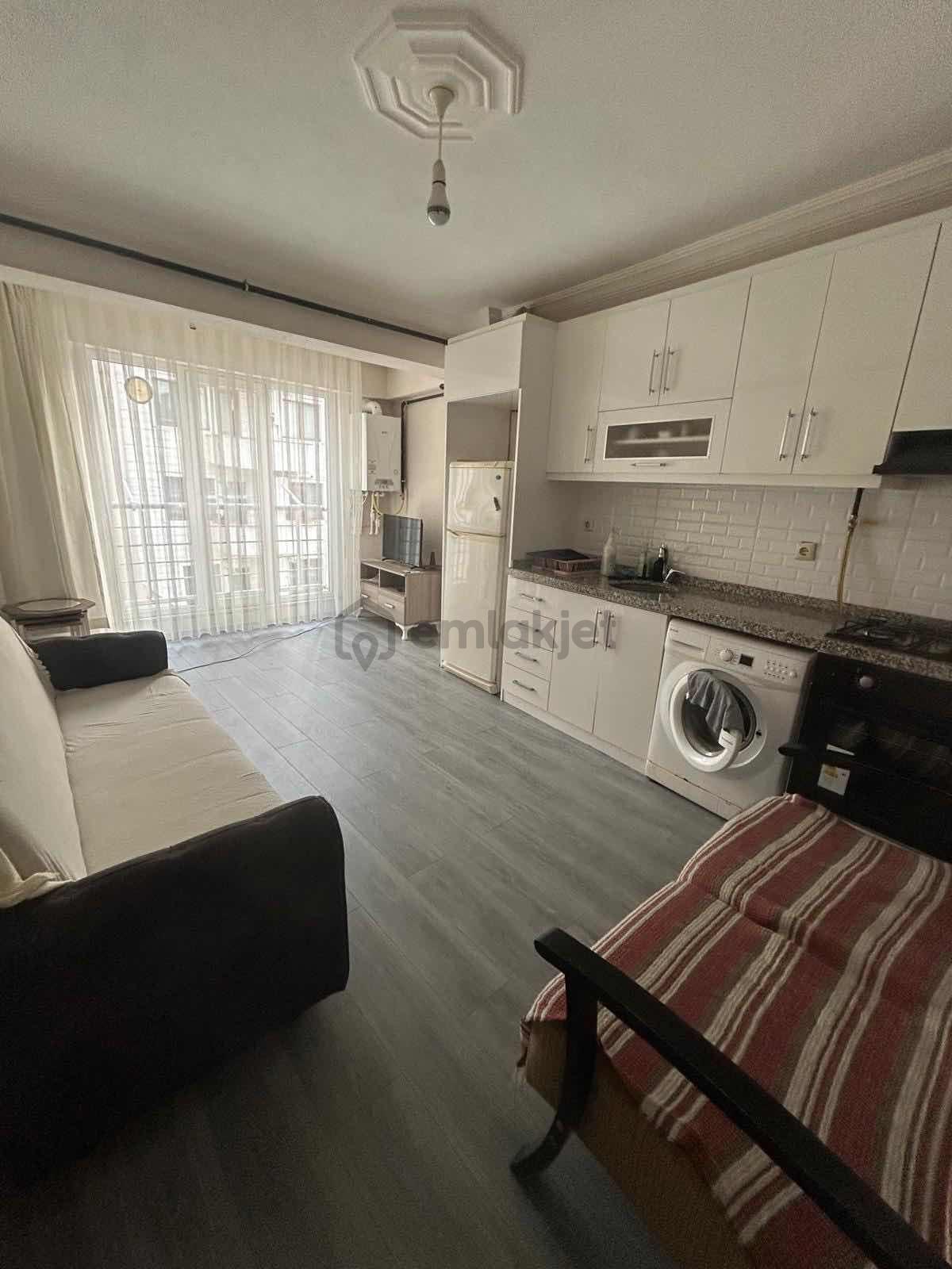 Merkezi Konumda Satılık Eşyalı 1+1 Daire